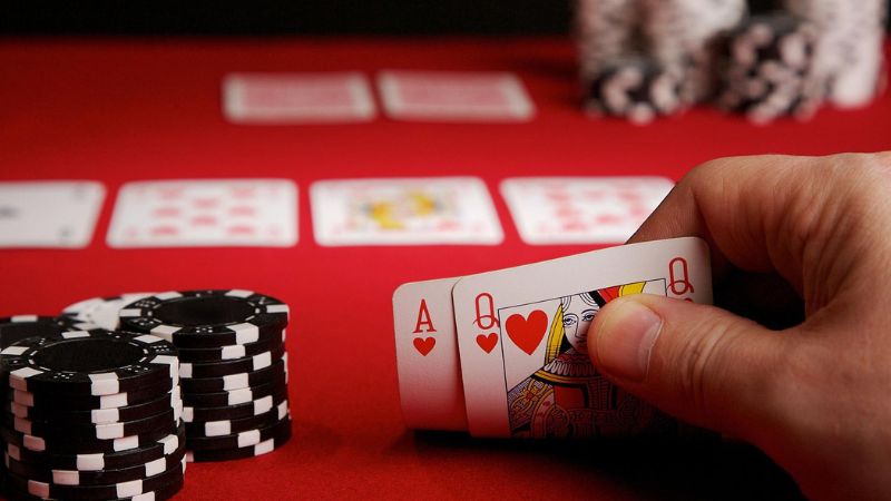 Chi tiết cách chơi Poker từ cơ bản đến nâng cao